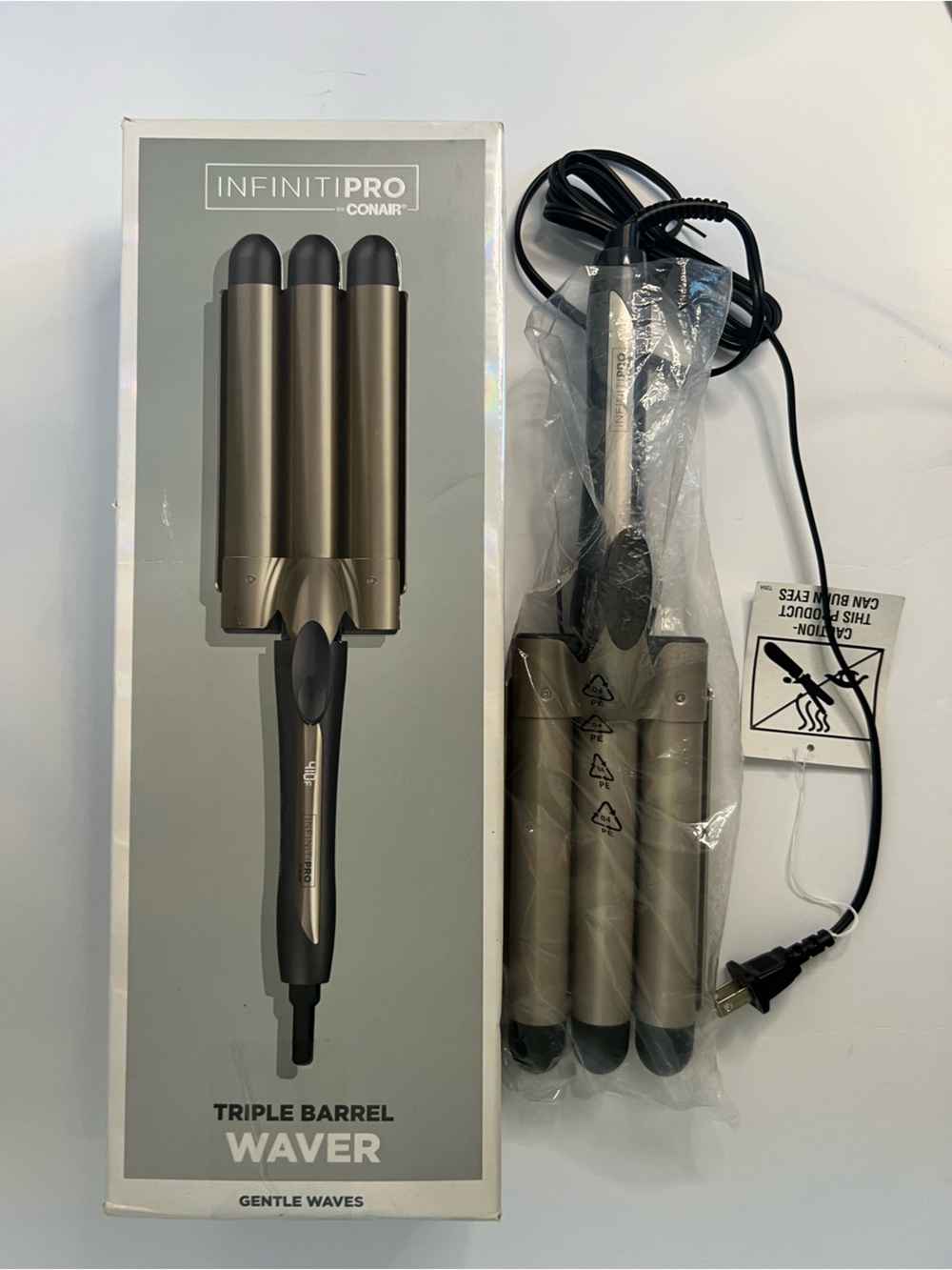 INFINITI PRO Conair- Triple Barrel Waver 1”- Gentle Waves- New in Box